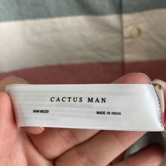 CACTUS MAN- Red white & blue button up- Size medium - Picture 6 of 8